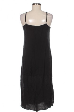 Sukienka Christian Berg, Rozmiar M, Kolor Czarny, Cena 23,99 zł