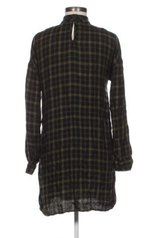 Šaty  Clockhouse, Velikost XS, Barva Vícebarevné, Cena  49,00 Kč