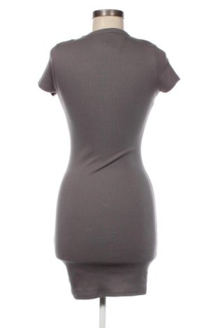 Šaty  Fb Sister, Velikost S, Barva Šedá, Cena  179,00 Kč