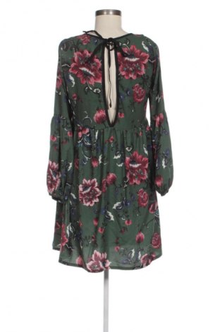 Šaty  H&M, Velikost M, Barva Vícebarevné, Cena  369,00 Kč