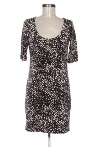 Рокля H&M, Размер M, Цвят Многоцветен, Цена 11,24 €