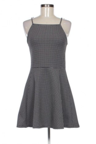 Рокля H&M Divided, Размер M, Цвят Многоцветен, Цена 11,24 €