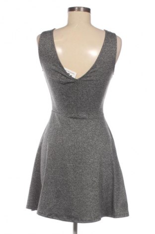 Sukienka H&M Divided, Rozmiar M, Kolor Szary, Cena 53,99 zł