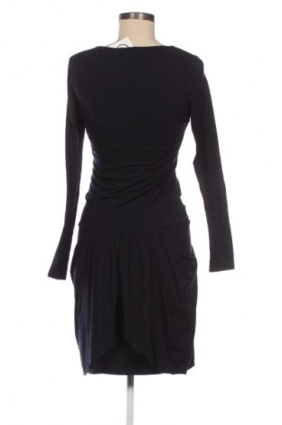 Sukienka Juffrouw Jansen, Rozmiar M, Kolor Niebieski, Cena 27,40 zł