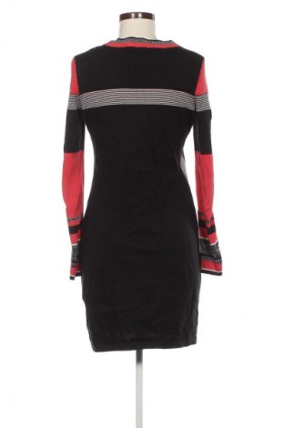 Kleid Kangaroos, Größe S, Farbe Mehrfarbig, Preis 5,99 €