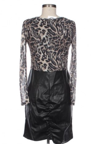 Kleid Makadamia, Größe M, Farbe Mehrfarbig, Preis 19,99 €