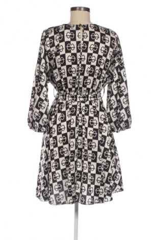 Φόρεμα NEW COLLECTION, Μέγεθος M, Χρώμα Πολύχρωμο, Τιμή 9,99 €