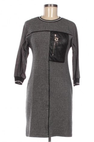 Kleid Phardi, Größe M, Farbe Mehrfarbig, Preis € 3,99