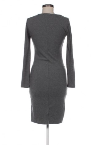 Sukienka Pimkie, Rozmiar M, Kolor Szary, Cena 27,40 zł