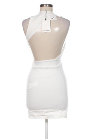 Ruha Pull&Bear, Méret M, Szín Ekrü
, Ár 1 399 Ft