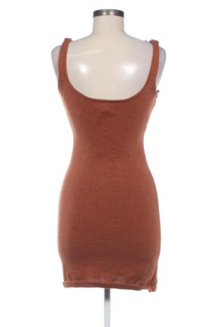 Рокля Rhythm, Размер M, Цвят Кафяв, Цена 2,55 €