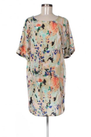 Рокля Selected Femme, Размер S, Цвят Многоцветен, Цена 10,73 €