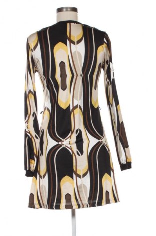 Sukienka Steps, Rozmiar M, Kolor Kolorowy, Cena 22,99 zł