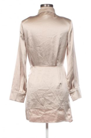 Kleid Stradivarius, Größe M, Farbe Beige, Preis 16,28 €