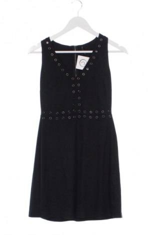 Рокля Stradivarius, Размер S, Цвят Черен, Цена 14,83 €