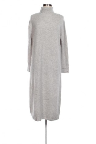Рокля Tommy Hilfiger, Размер M, Цвят Сив, Цена 76,69 €