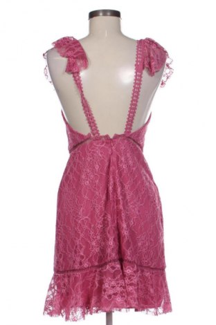 Sukienka Trendyol, Rozmiar M, Kolor Różowy, Cena 61,99 zł