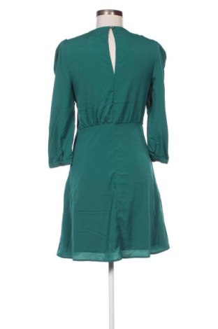 Šaty  Trendyol, Velikost M, Barva Zelená, Cena  359,00 Kč