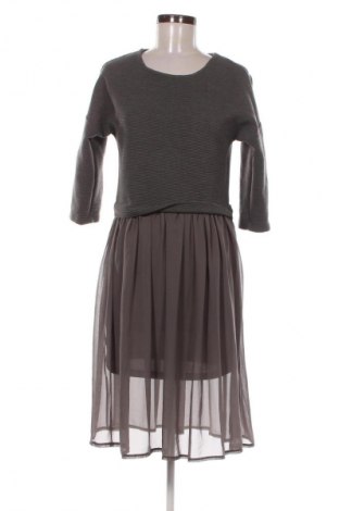 Sukienka Unbranded, Rozmiar M, Kolor Szary, Cena 21,99 zł