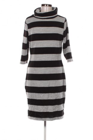 Рокля Unbranded, Размер M, Цвят Многоцветен, Цена 10,73 €