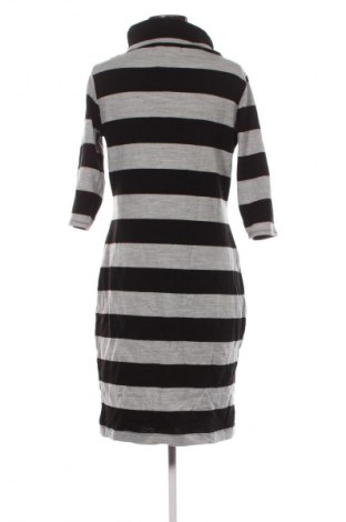 Рокля Unbranded, Размер M, Цвят Многоцветен, Цена 10,73 €