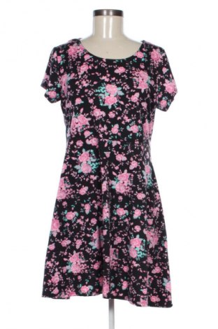 Рокля Unbranded, Размер XL, Цвят Многоцветен, Цена 12,27 €