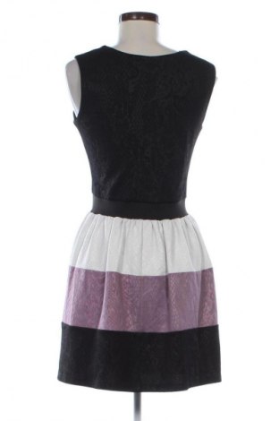 Рокля Unbranded, Размер M, Цвят Многоцветен, Цена 11,24 €