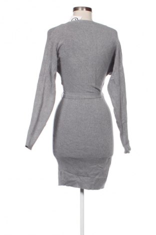 Рокля Vero Moda, Размер S, Цвят Сив, Цена 8,18 €
