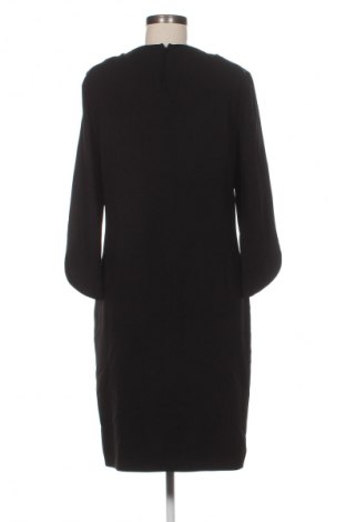 Šaty  WINDSOR., Velikost L, Barva Černá, Cena  1 029,00 Kč