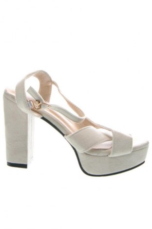 Σανδάλια Unbranded, Μέγεθος 36, Χρώμα Εκρού, Τιμή 24,99 €