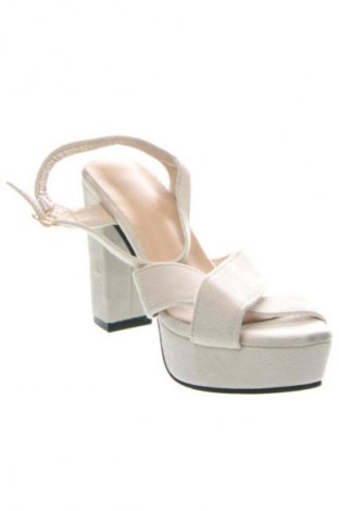 Σανδάλια Unbranded, Μέγεθος 36, Χρώμα Εκρού, Τιμή 24,99 €