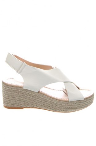 Σανδάλια Unbranded, Μέγεθος 38, Χρώμα Λευκό, Τιμή 24,99 €