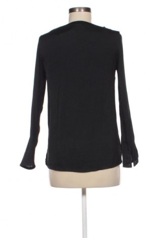 Дамска блуза Bershka, Размер M, Цвят Черен, Цена 2,04 €