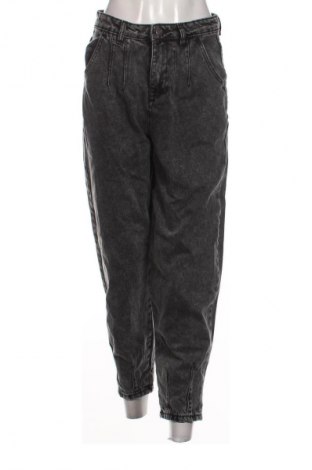 Blugi de femei LCW, Mărime S, Culoare Gri, Preț 95,99 Lei, #129779169