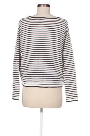 Dámský svetr Pull&Bear, Velikost M, Barva Vícebarevné, Cena  209,00 Kč