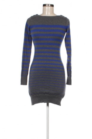 Šaty  Reserved, Velikost S, Barva Vícebarevné, Cena  159,00 Kč