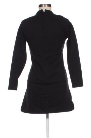 Рокля Zara, Размер S, Цвят Черен, Цена 2,04 €