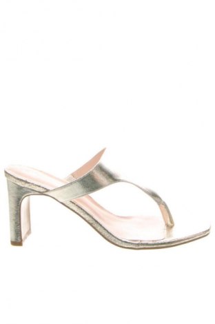 Γυναικείες παντόφλες L37, Μέγεθος 40, Χρώμα Χρυσαφί, Τιμή 56,99 €