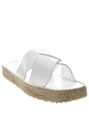 Γυναικείες παντόφλες RunnerBoss, Μέγεθος 37, Χρώμα Λευκό, Τιμή 26,99 €