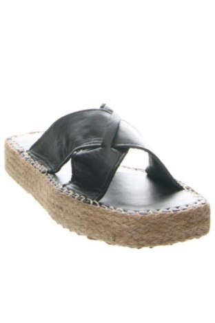 Γυναικείες παντόφλες RunnerBoss, Μέγεθος 37, Χρώμα Μαύρο, Τιμή 18,99 €