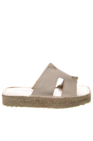 Γυναικείες παντόφλες RunnerBoss, Μέγεθος 37, Χρώμα  Μπέζ, Τιμή 29,99 €