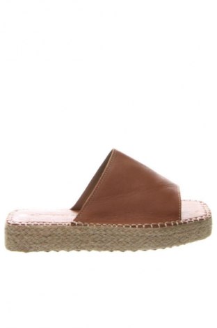 Γυναικείες παντόφλες RunnerBoss, Μέγεθος 39, Χρώμα Καφέ, Τιμή 21,99 €