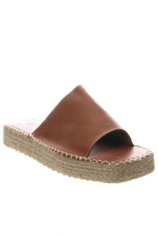 Γυναικείες παντόφλες RunnerBoss, Μέγεθος 39, Χρώμα Καφέ, Τιμή 21,99 €