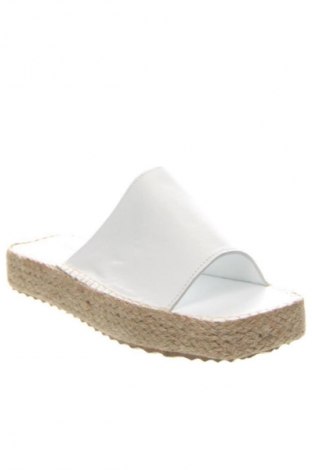 Γυναικείες παντόφλες RunnerBoss, Μέγεθος 39, Χρώμα Λευκό, Τιμή 27,99 €