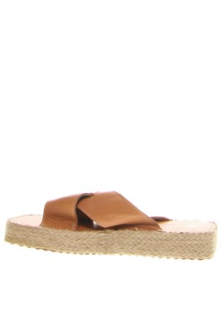 Γυναικείες παντόφλες RunnerBoss, Μέγεθος 40, Χρώμα Καφέ, Τιμή 26,99 €