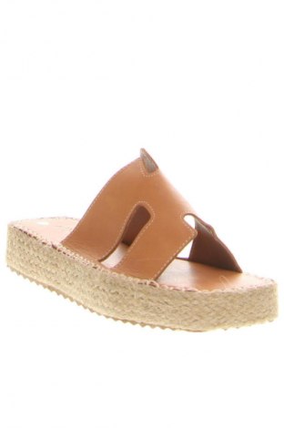 Γυναικείες παντόφλες RunnerBoss, Μέγεθος 40, Χρώμα Καφέ, Τιμή 26,99 €