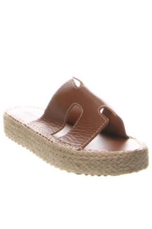 Γυναικείες παντόφλες RunnerBoss, Μέγεθος 36, Χρώμα Καφέ, Τιμή 19,99 €