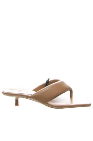 Γυναικείες παντόφλες Zara, Μέγεθος 39, Χρώμα  Μπέζ, Τιμή 17,96 €