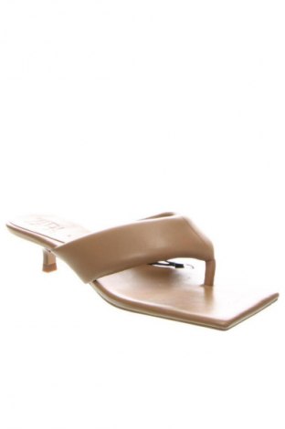 Γυναικείες παντόφλες Zara, Μέγεθος 39, Χρώμα  Μπέζ, Τιμή 17,96 €