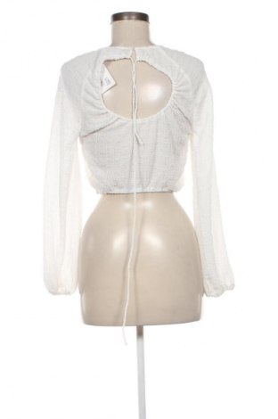 Damen Shirt Bershka, Größe S, Farbe Weiß, Preis 1,99 €